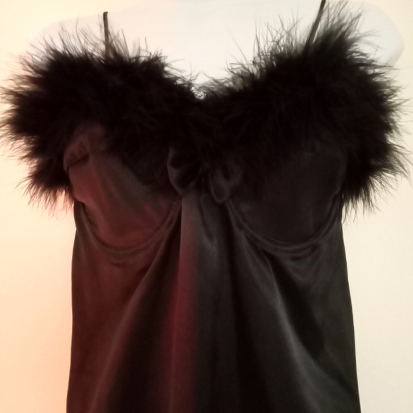 NWT🎁FREE GIFT INCLUDED 🎁 Feathers w/Buttons Sexy Satin Lingerie w/ Bra - Picture 8 of 15